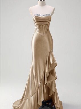 Champagne Prom Dress Corset Strapless
Mermaid Slit Size 2 Sparkly Satin